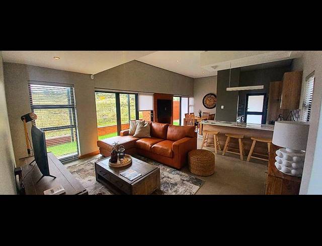 2 BEDROOM TOWNHOUSE FOR SALE IN WILD OLIVE ESTATE